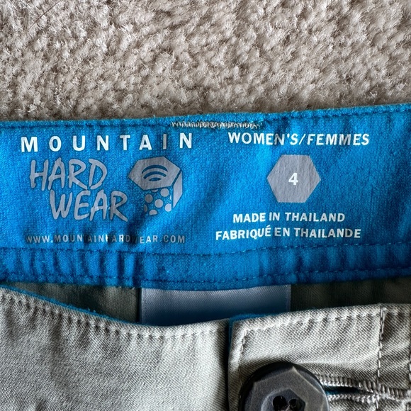 Mountain Hardware long shorts - Picture 4 of 4